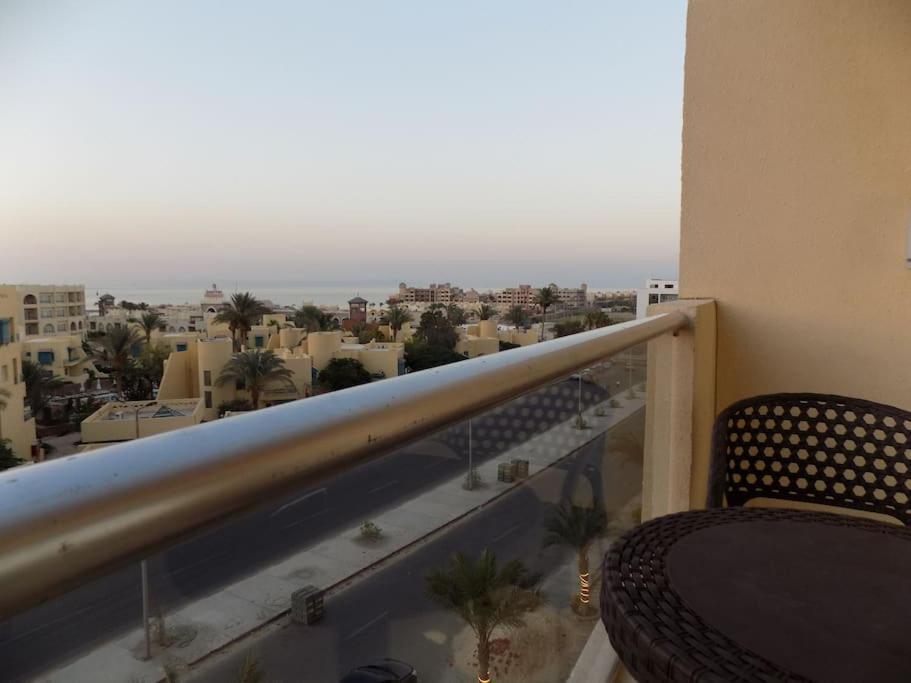 Apartmán Lovely One Bed With A Sea And View
